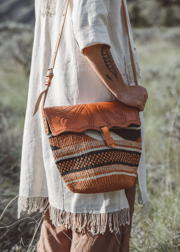 Brown deals woven bag